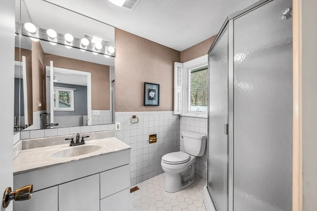 Photo of 37 Bemis Road