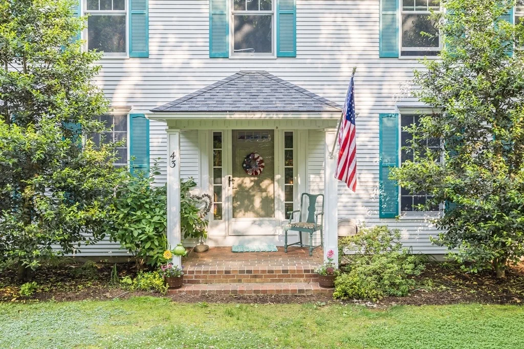 Photo of 43 Owl Pond Rd
