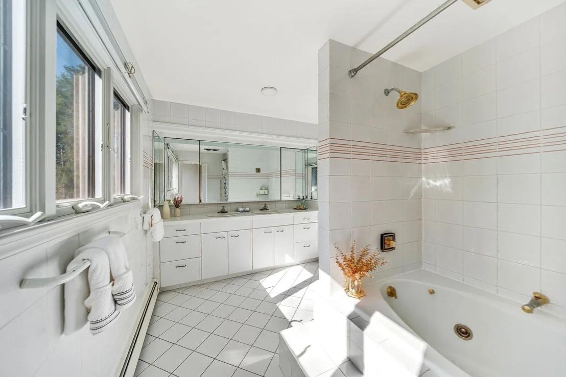 Photo of 39 Kings Grant Rd
