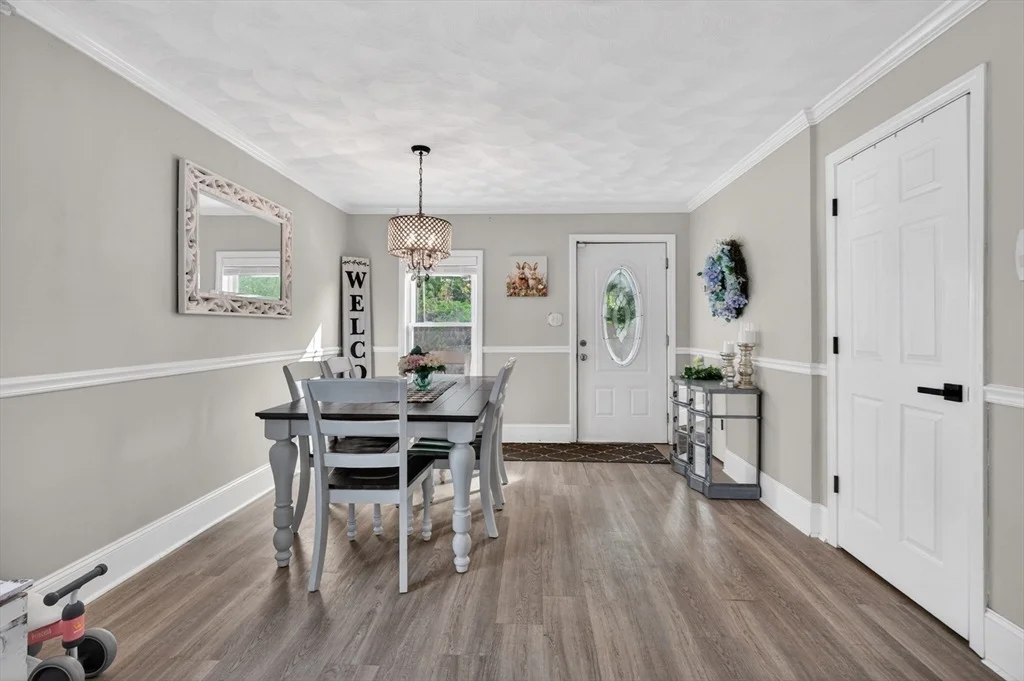 Photo of 423 Textile Ave