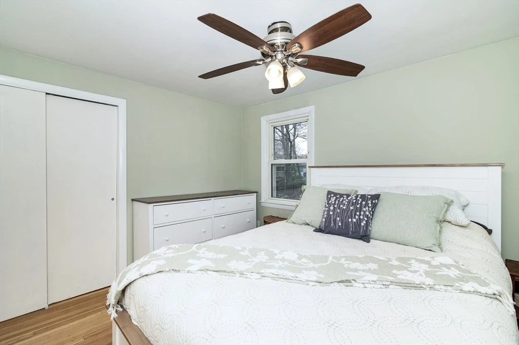 Photo of 4 Park Dr