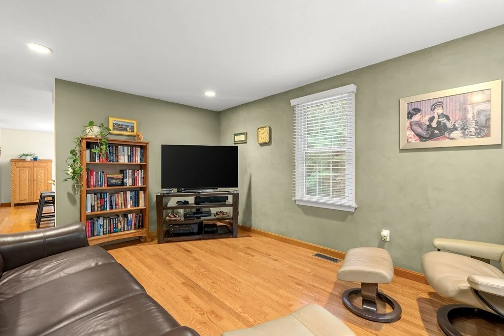 Photo of 13 Bayberry Rd
