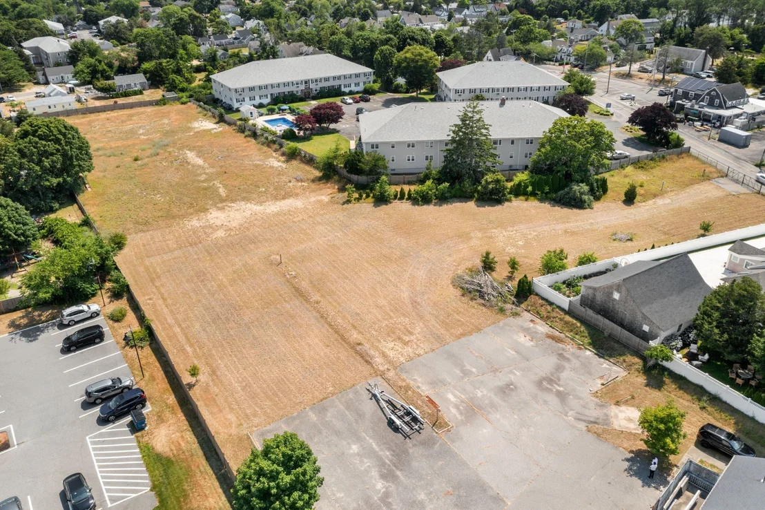 Photo of 645 Main St Back Lot