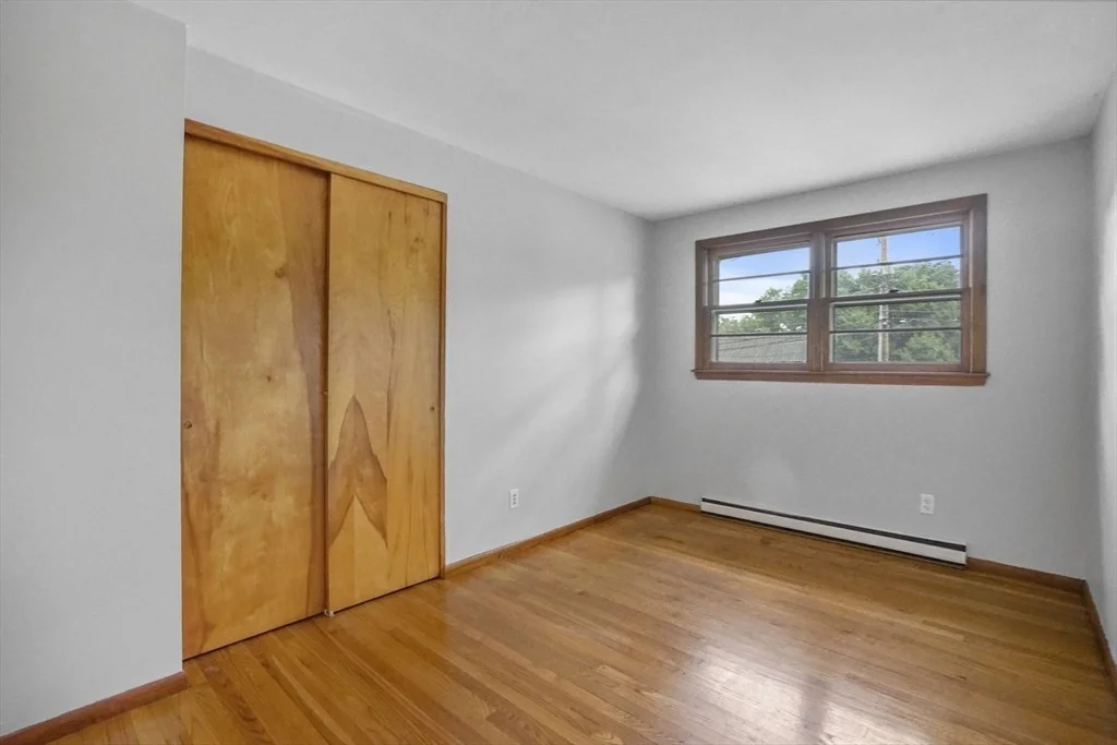Photo of 185 Gardens Dr