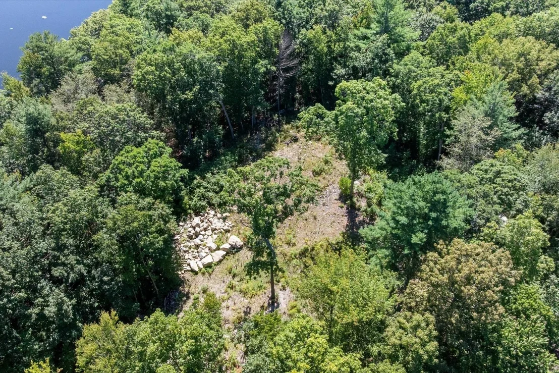 Photo of 39 Chickering Rd