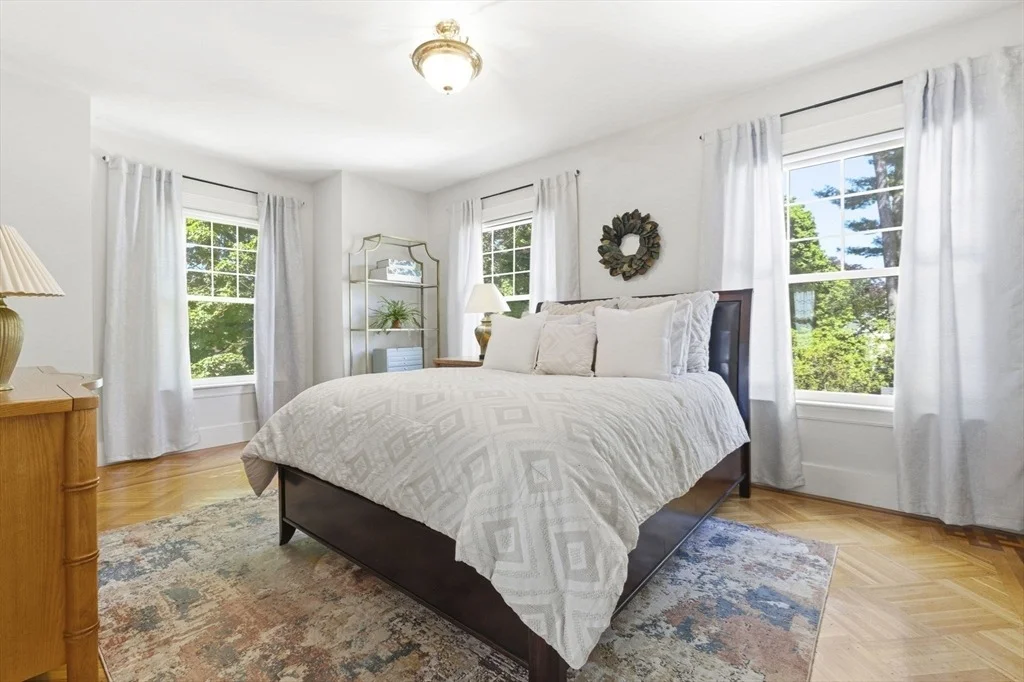 Photo of 31 Morrison Ave