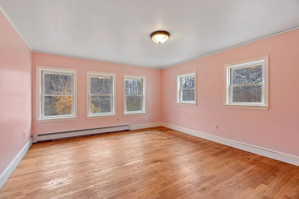 Photo of 320 Old Ayer Rd