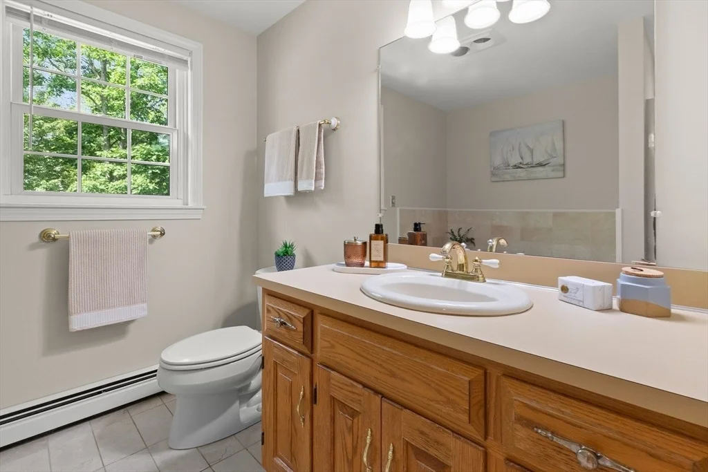 Photo of 8 Caitlin Ln