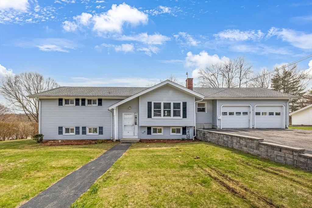Photo of 21 Champlain Dr