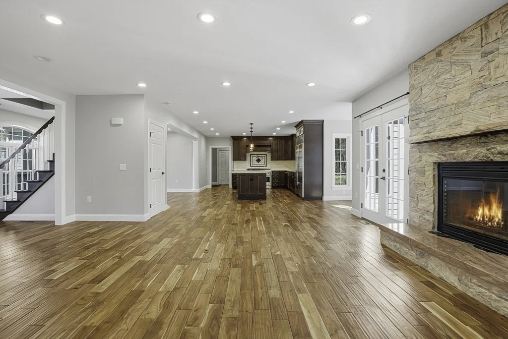 Photo of 11 Fairway Dr