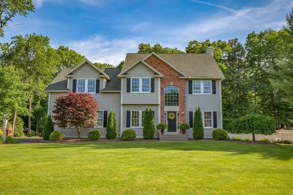 Photo of 41 Christopher Dr