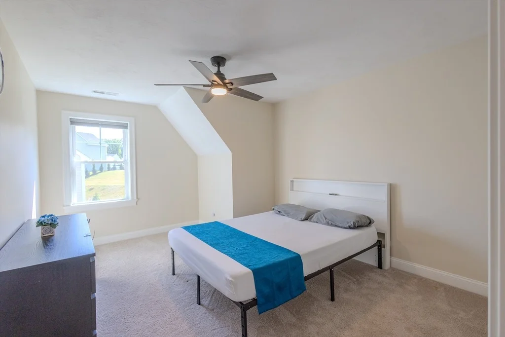 Photo of 26 Iris Ln