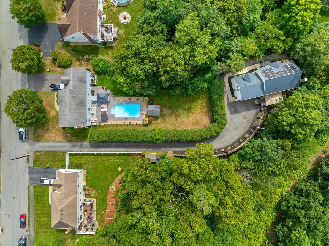 Photo of 115 Cathedral Drive