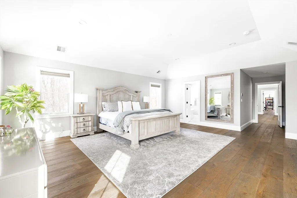 Photo of 303 Eliot St