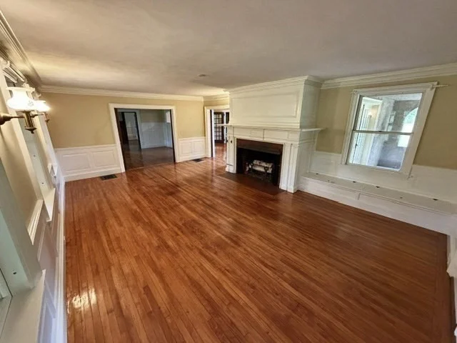 Photo of 230 North Main