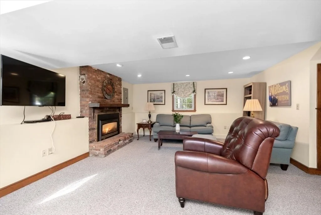 Photo of 12 Sassamon Road