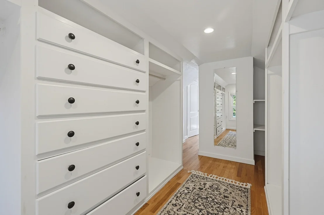 Photo of 191 Whitins Rd