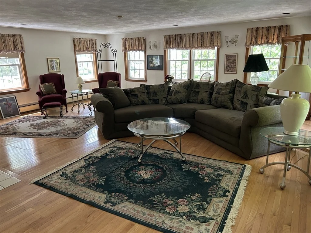 Photo of 9 College Pond Drive