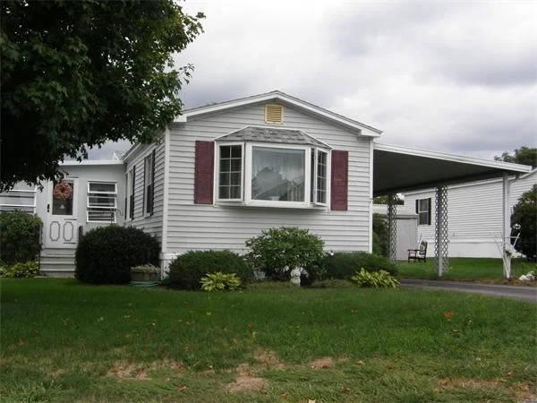 Photo of 7 Minuteman Road
