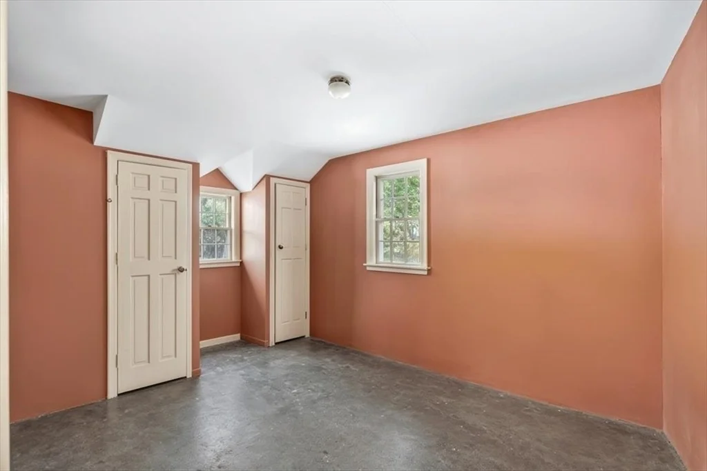 Photo of 11 Sanborn