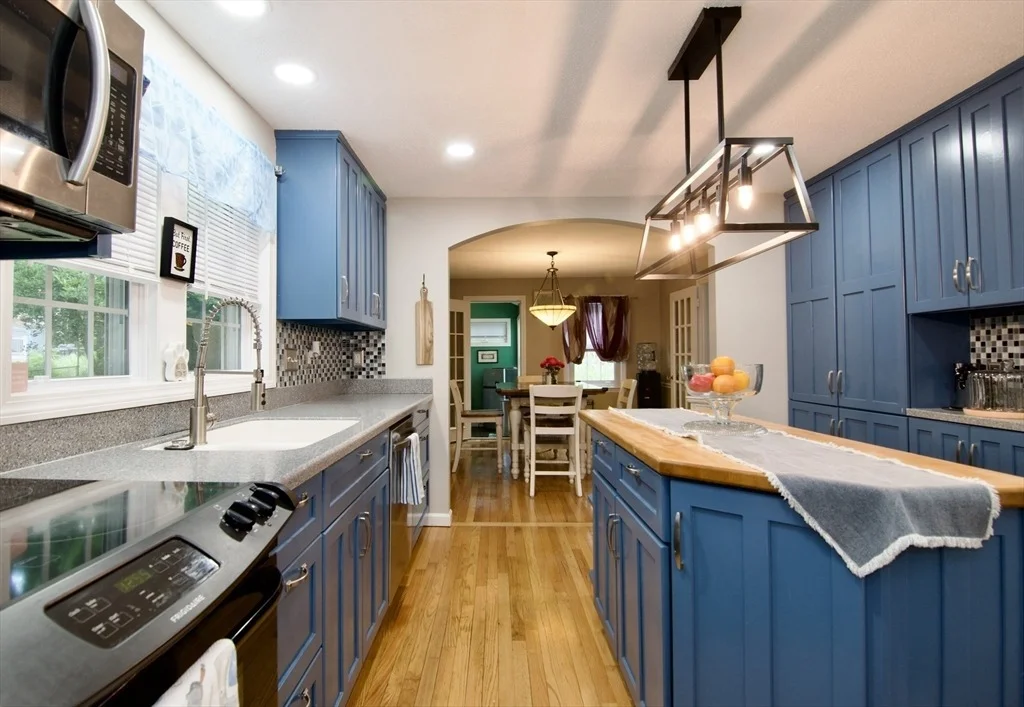 Photo of 55 Bridle Path Rd