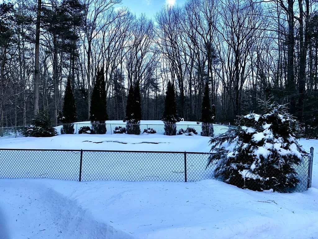 Photo of 47 Newcomb Rd