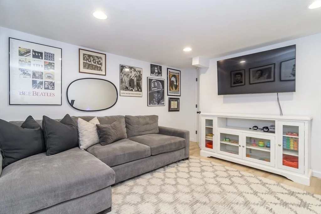 Photo of 58 Manor Ave