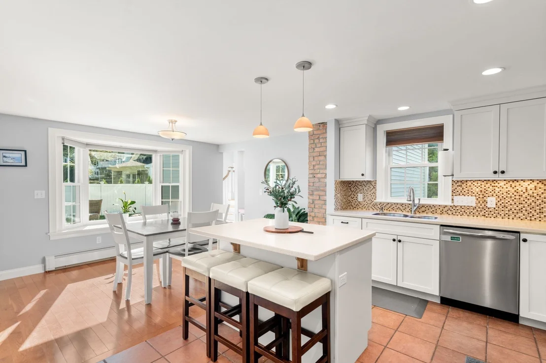 Photo of 3 Broads Ave