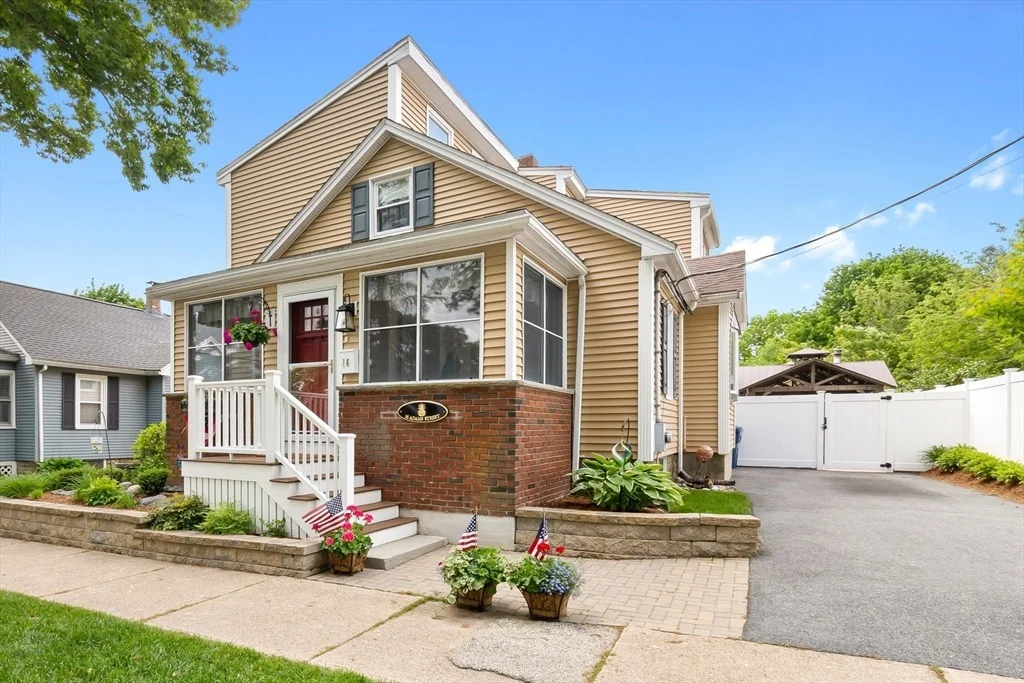 Photo of 16 Adams St
