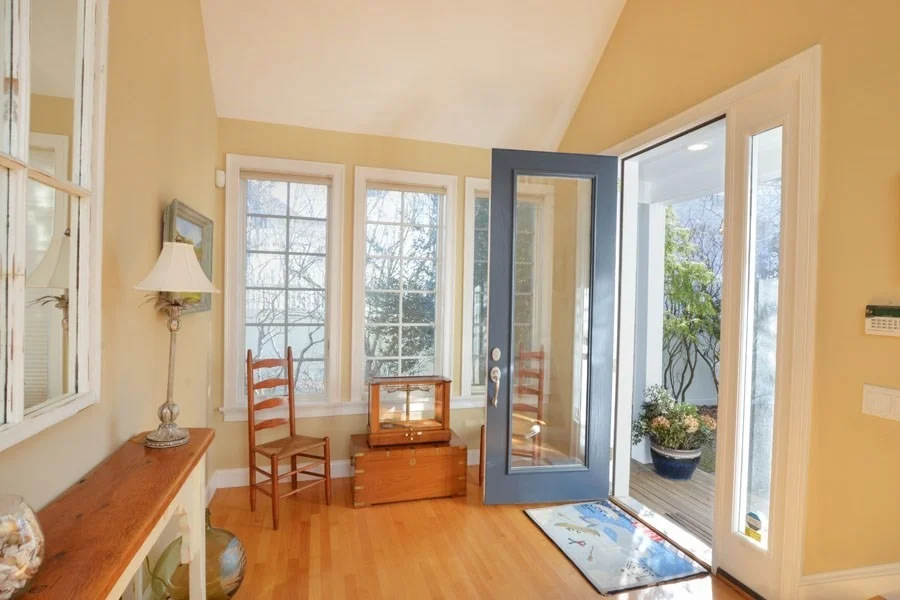 Photo of 125 Shore Dr W