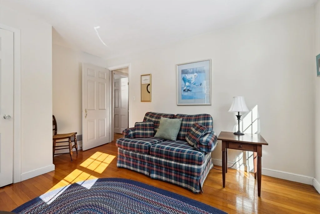 Photo of 82 Old Bolton Rd