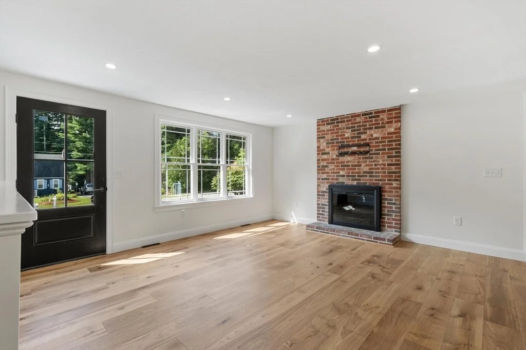 Photo of 63 Maplewood Dr