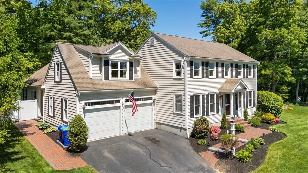 Photo of 5 Satucket Rd