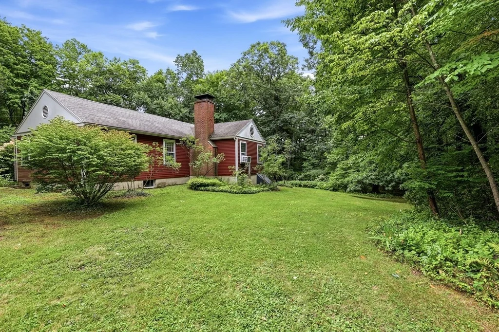 Photo of 18 Red Gate Ln