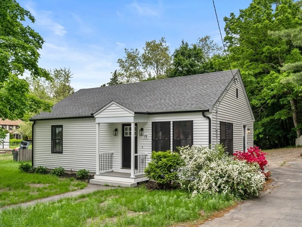 Photo of 19 Whitehorse Rd