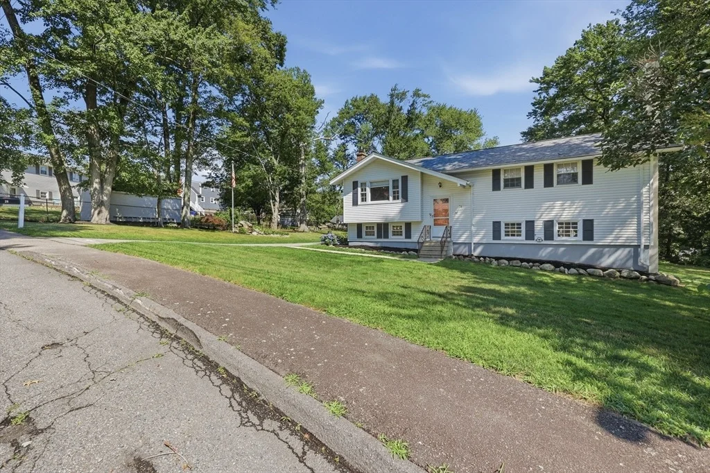Photo of 28 Trinity Drive