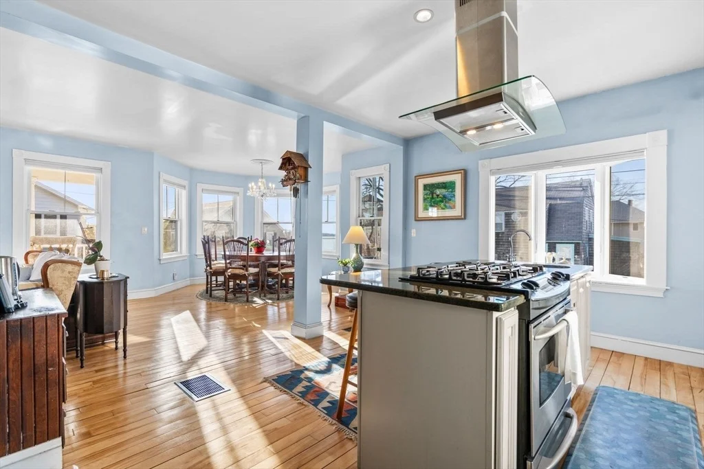 Photo of 68 Hampton Cir