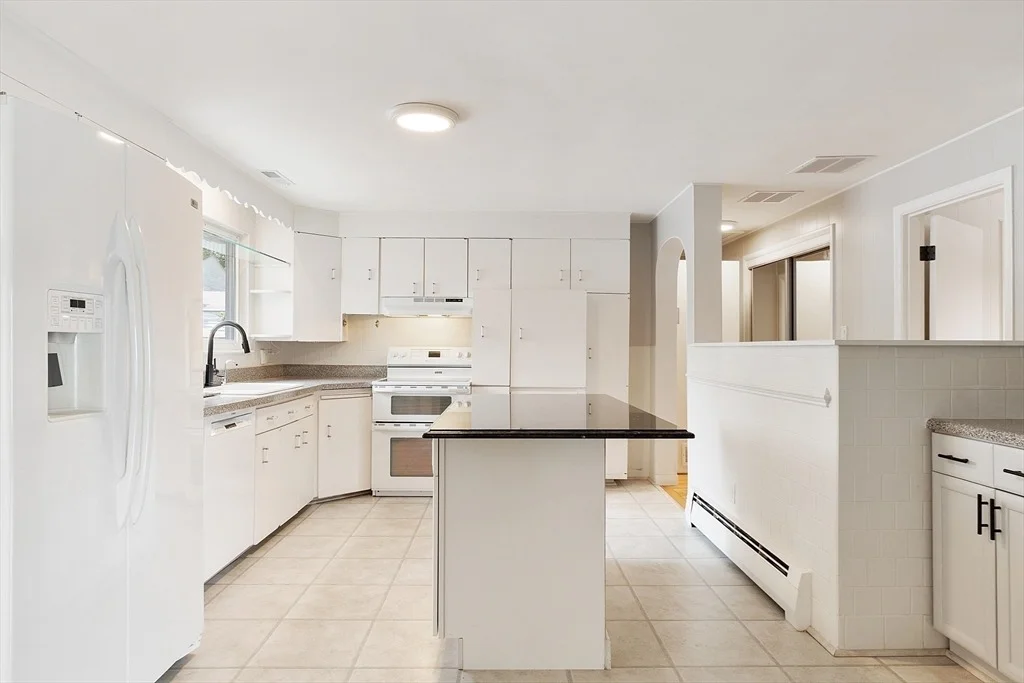 Photo of 33 Durso Ave.