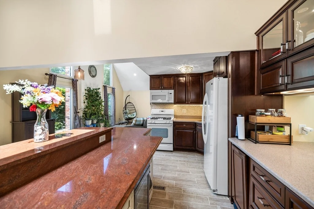 Photo of 7 Sherborne Cir