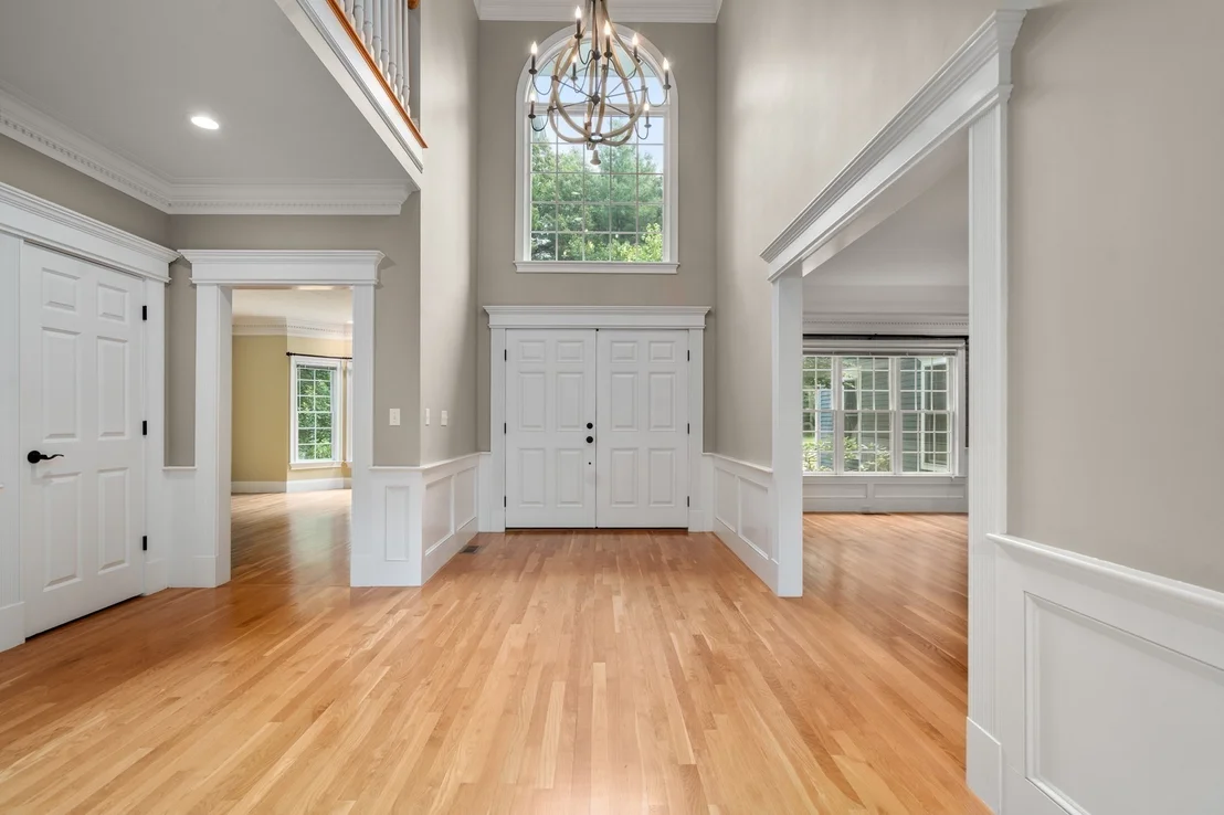 Photo of 220 Newtown Road