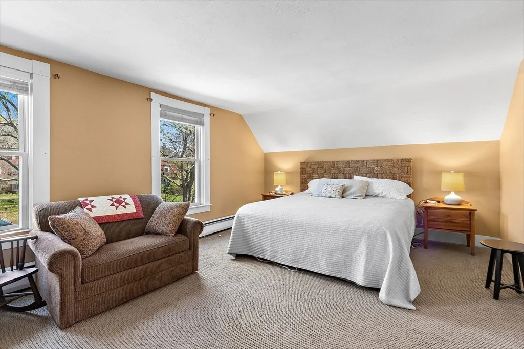 Photo of 141 Westview Rd