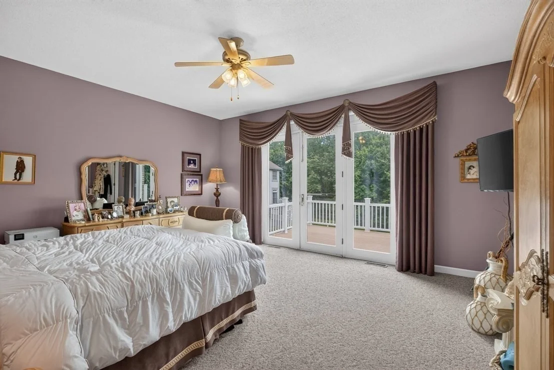 Photo of 196 High Meadow Dr