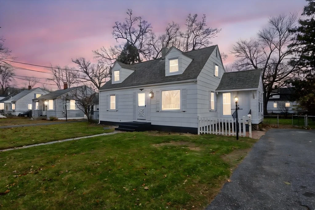 Photo of 99 Massreco St