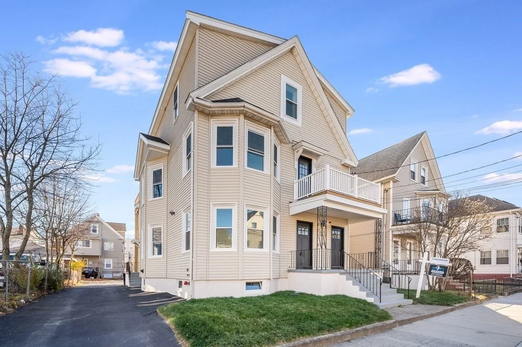 Photo of Unit 2 at 121 Florence Street