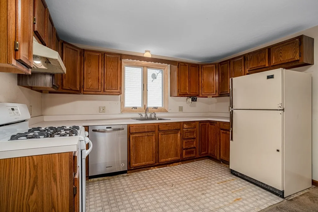Photo of 6 Catalpa Circle