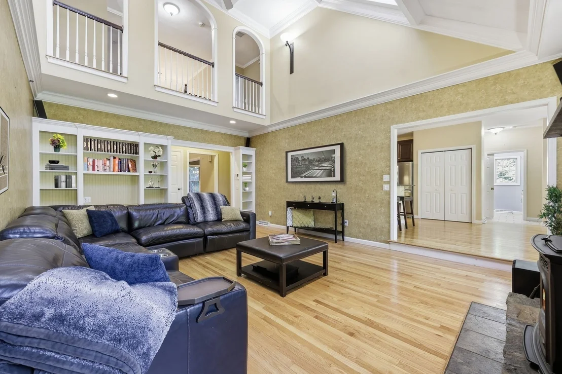 Photo of 2 Highview Circle