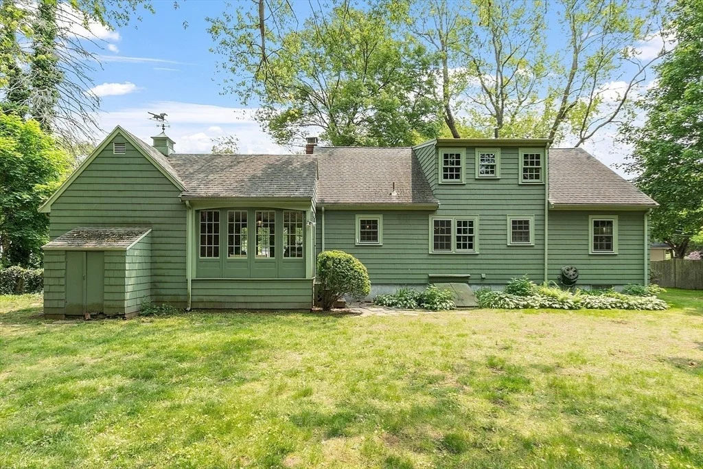 Photo of 8 Mitchell Ln