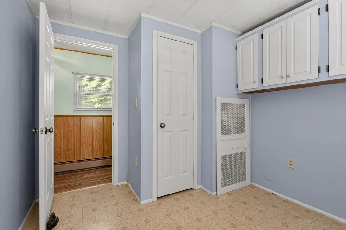 Photo of 32 Scott Dr