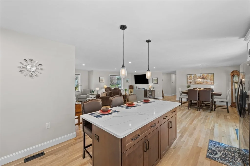 Photo of 17 Brodeur Ave
