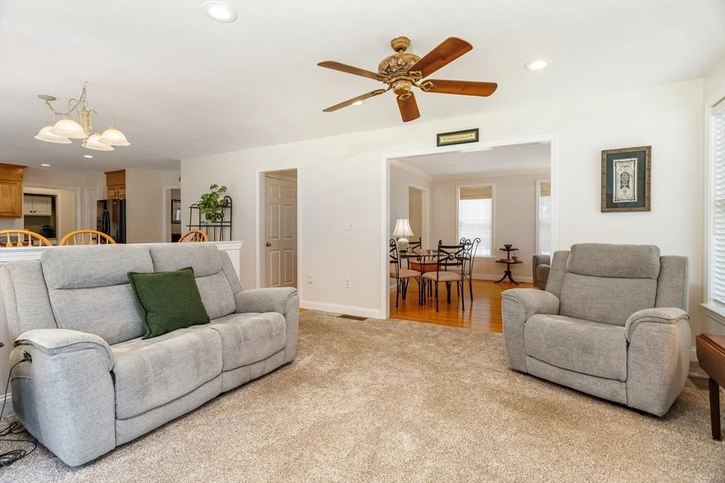 Photo of 562 Mendon Rd